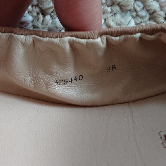 Prada Leather Logo sweet Bow Scrunch Ballet Flat - in light pink - Picture 8 of 14